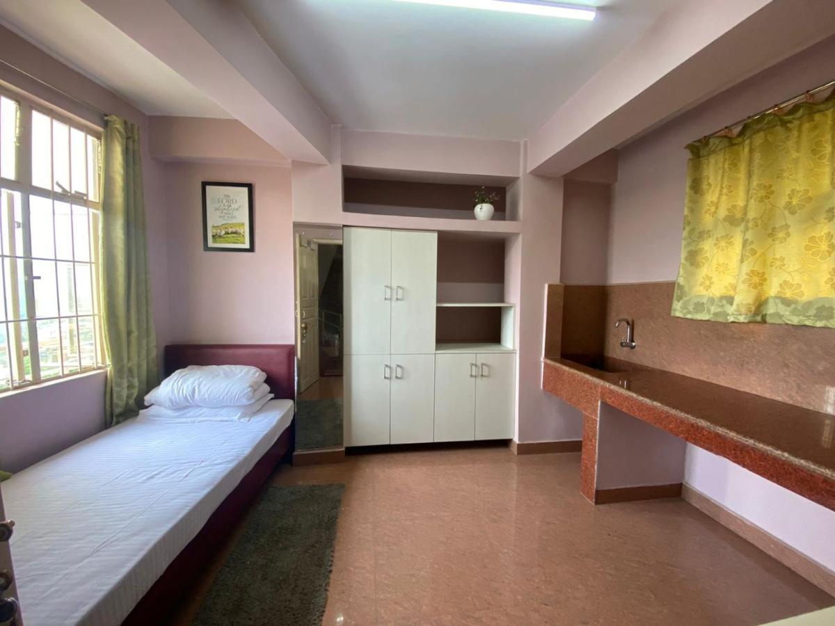 The Palm Guest House Kohima 외부 사진